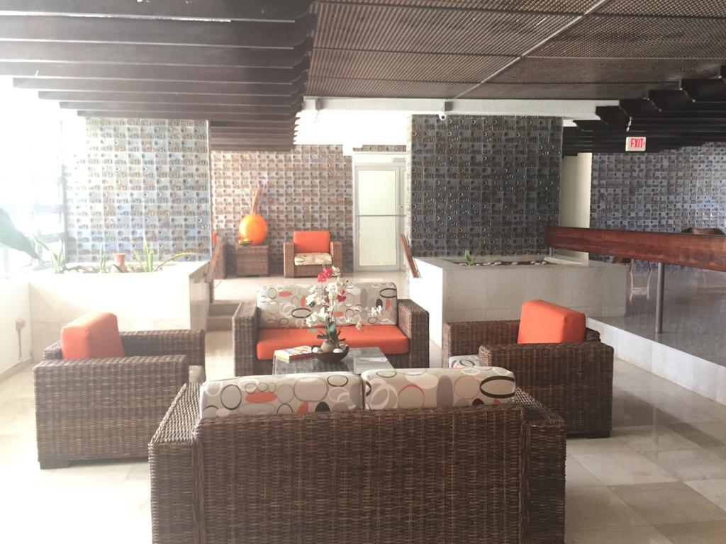 Marbella Del Caribe Beachfront San Juan Exterior foto